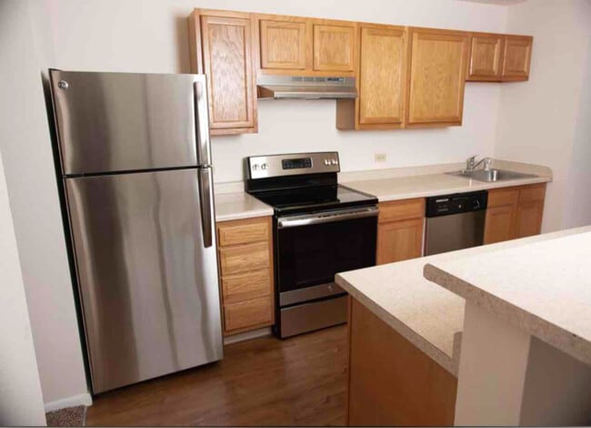 College Town Apartments, Big Rapids, MI 49307 - photo 6