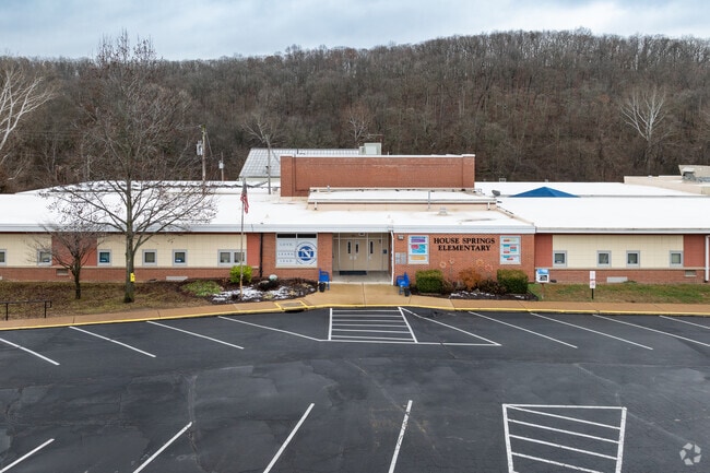 House Springs Elementary in House Springs, MO offers various clubs and activities for students.