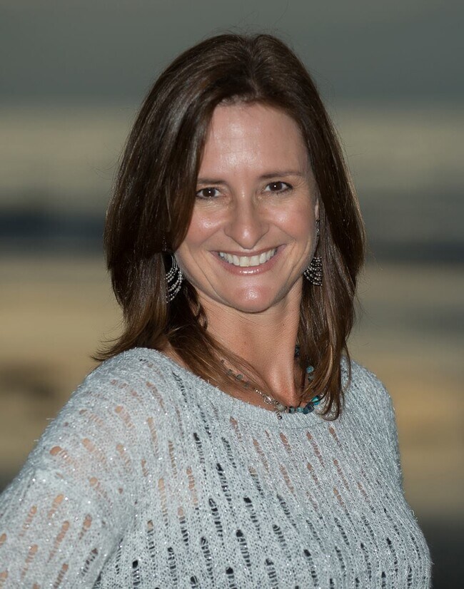 Csilla Crouch
