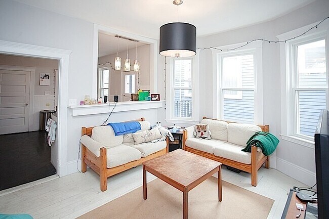 368 Broadway unit 3R, Cambridge, MA 02139 - photo 3