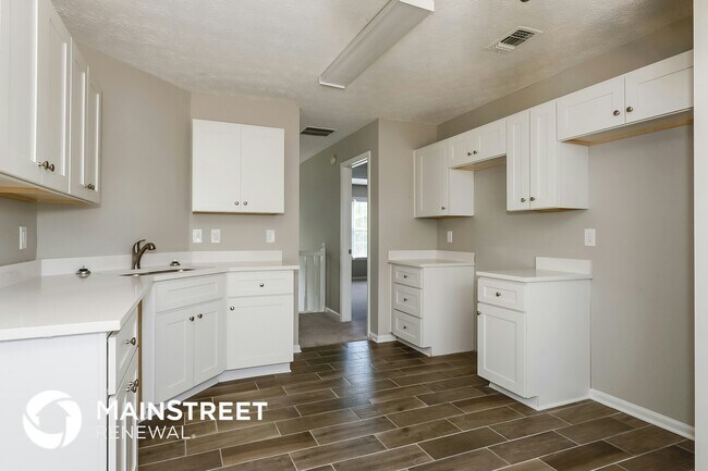 144 Leguin Forest Dr, Locust Grove, GA 30248 - photo 7