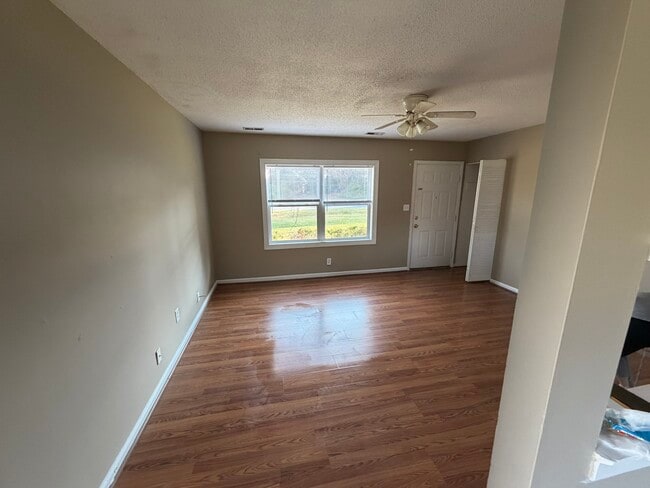 3099 Avon Rd, Greenville, NC 27858 - photo 4