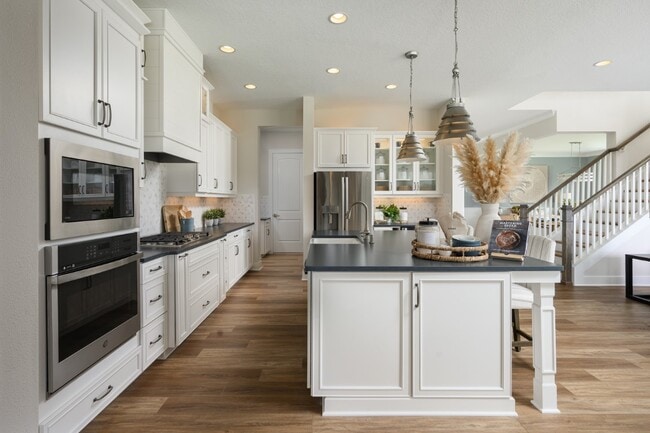 35072 Big Hawk Dr unit 38012864, Zephyrhills, FL 33541 - photo 7