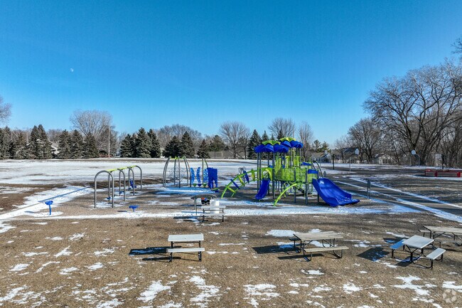 Pilot Knob STEM Magnet School serves grades K through 4.