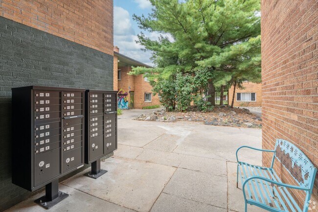 Walnut Manor Apartments, Royal Oak, MI 48073 - photo 7