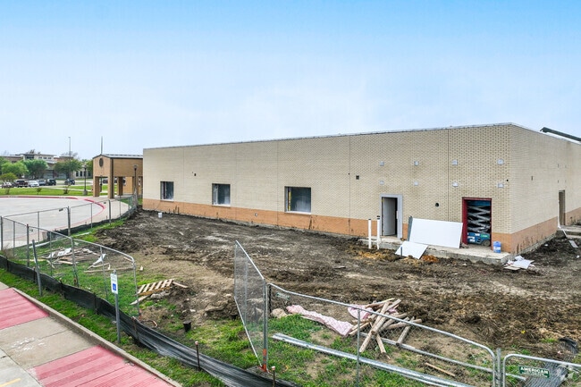 Maypearl Junior High School is a public school within Maypearl, TX.