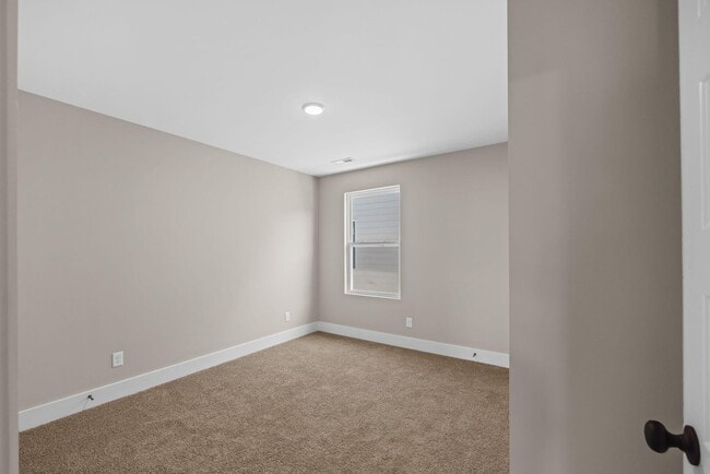 2413 E 17th St, Chattanooga, TN 37404 - photo 6