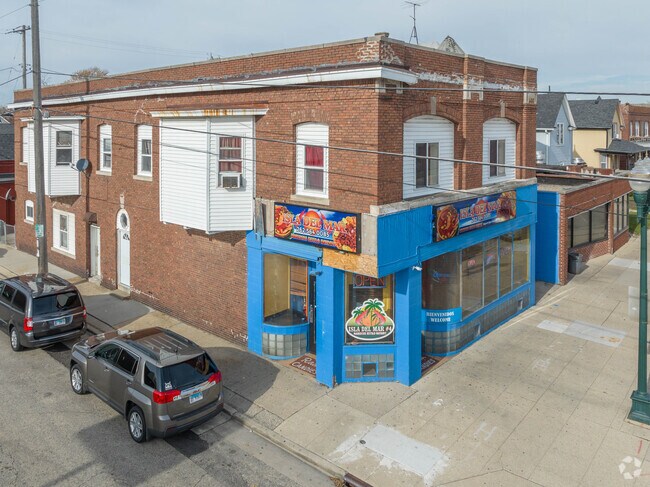 If you are looking for Mexican food in Uptown, try Isla Del Mar.