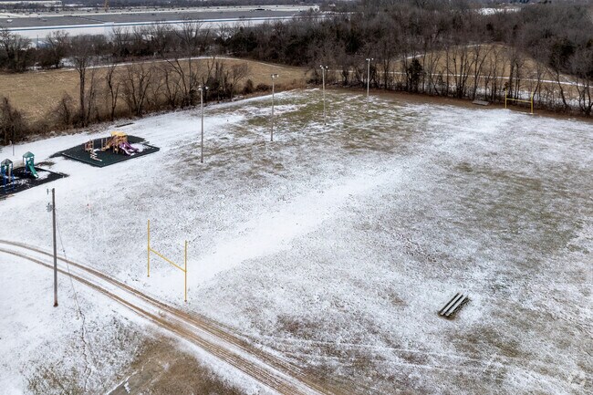 Cedar Grove Elementary School scored an overall B on niche.com.