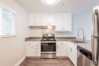 2751 Peppertree Dr, Fairfield, CA 94533