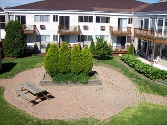 14555 Champaign Rd Unit 107, Allen Park, MI 48101