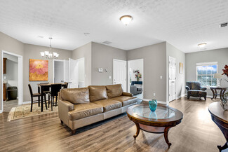 833 Valley College Dr Unit 12, Louisville, KY 40272