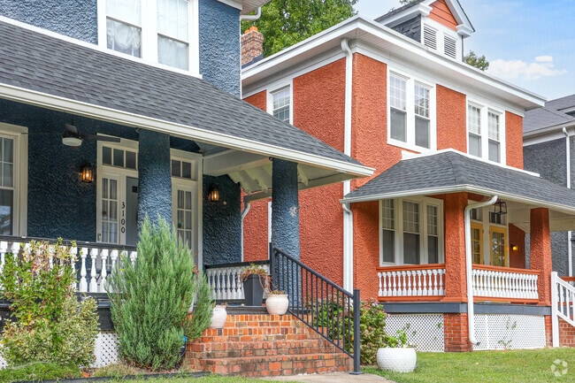 American Foursquares are commonplace in Highland Park.