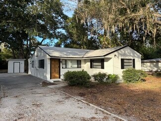 2310 E Minnehaha St, Tampa, FL 33610