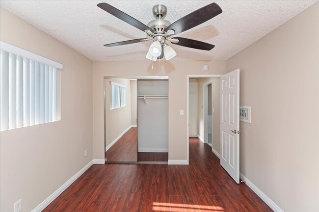 800 Meyer Lane, Redondo Beach, CA 90278 - photo 4