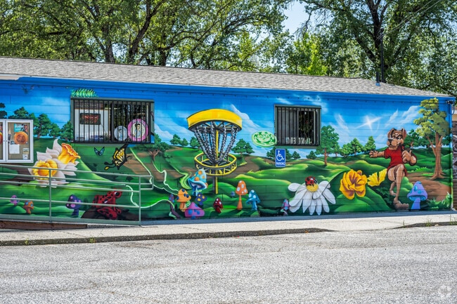 There are some buildings with very colorful murals in Penn Valley.