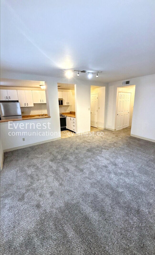 Congress West Apartments unit 412, Saint Louis, MO 63112 - photo 6