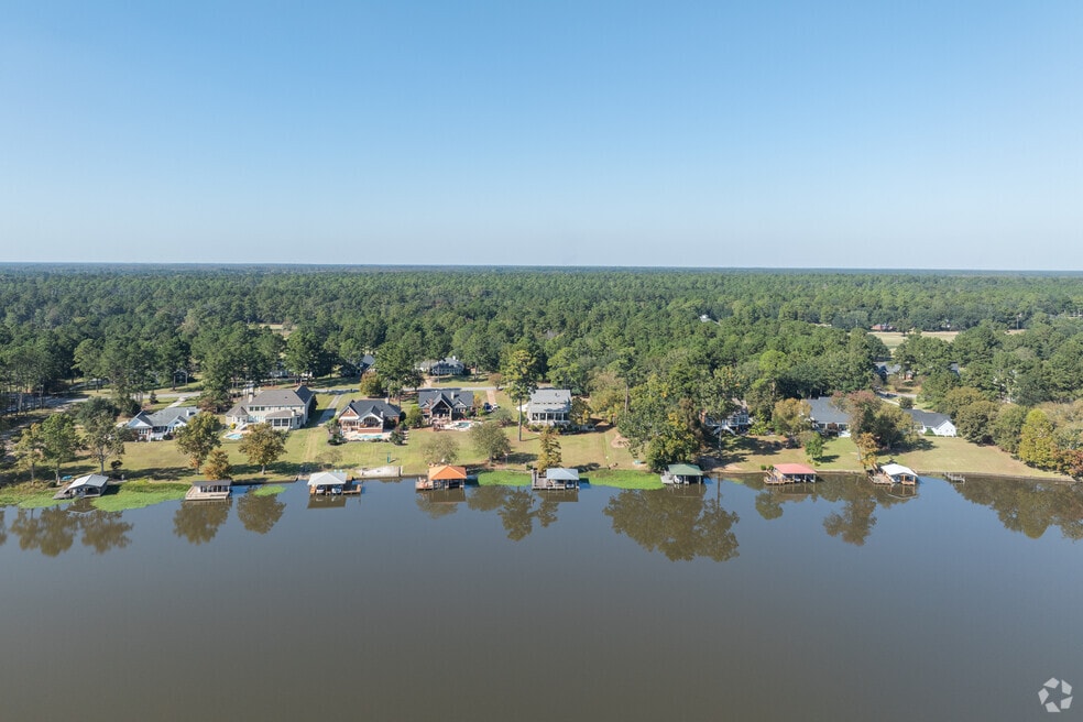 River Pointe Plantation