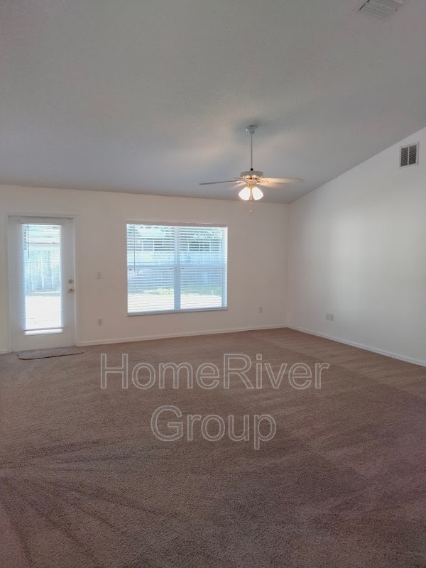 762 NW Fairhaven Dr, Port St. Lucie, FL 34983