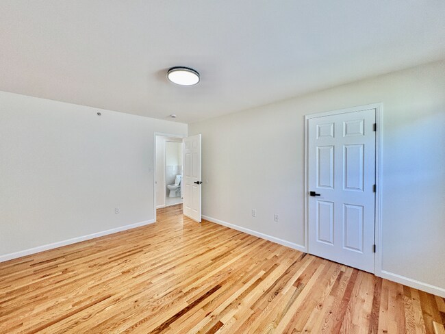 87 Chadwick Ave unit 3, Newark, NJ 07108 - photo 3
