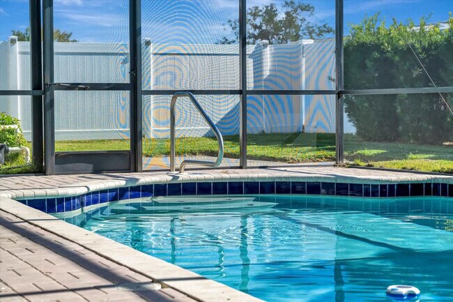 14914 Crown Dr unit ID1052908P, Largo, FL 33774 - photo 7