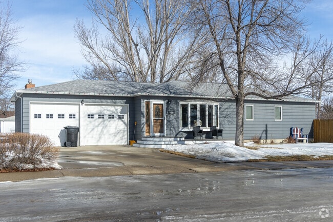 Older ranch style homes are extremely common in established areas of Williston.