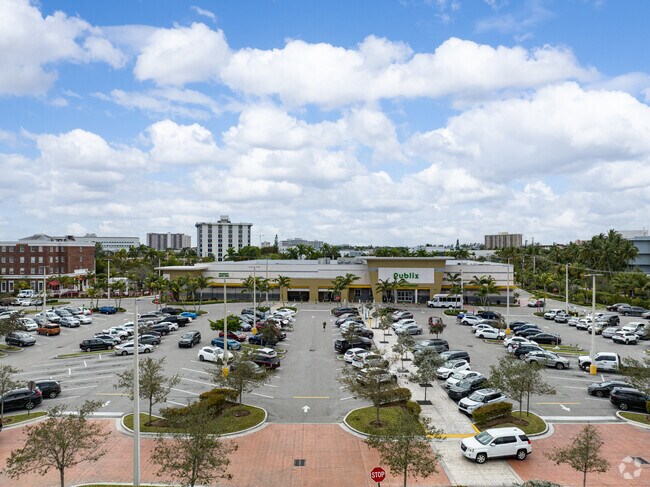 Publix is a popular grocery store among residents in the Biscayne Highlands neighborhood.