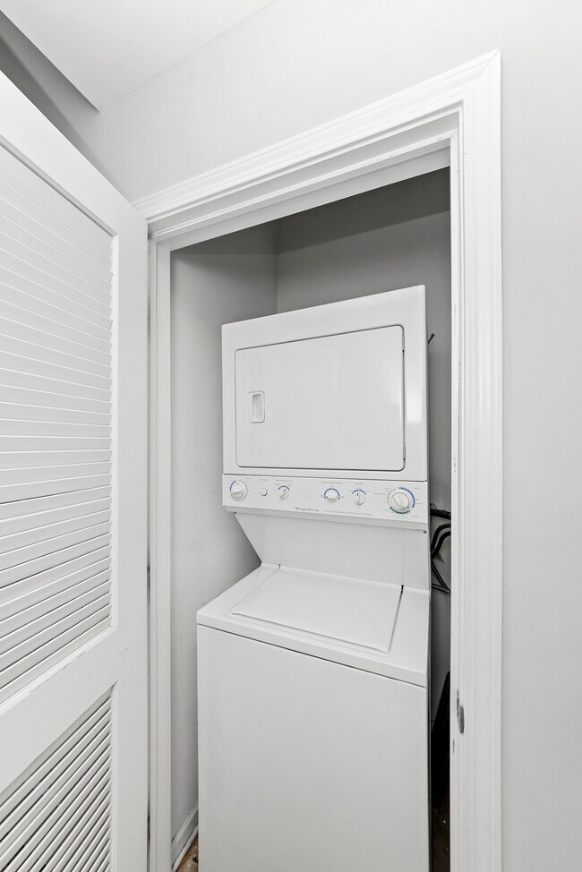 Marquee Tower unit P202, Chicago, IL 60605 - photo 6