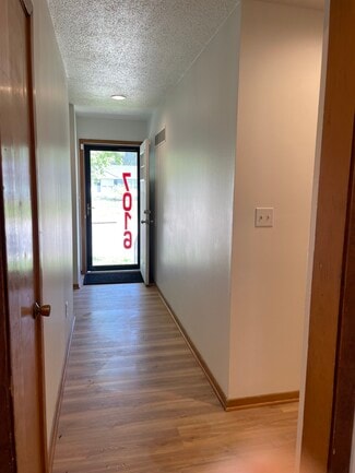 7016 Antioch Rd, Overland Park, KS 66204