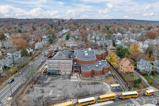 An aerial view of Edgewood Creative Thinking through STEAM Magnet School.