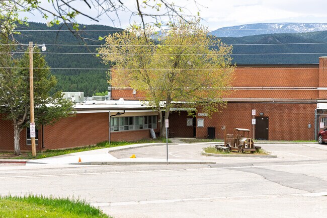 Beulah Elementary School is home of the Whales.