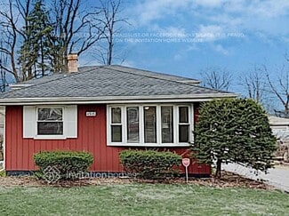 4516 Pershing Ave, Downers Grove, IL 60515
