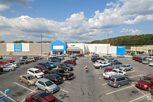 Walmart and other amenities are a short drive from Highfield-Cascade.