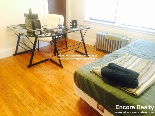 349 Pleasant St unit A1-16, Malden, MA 02148 - photo 2