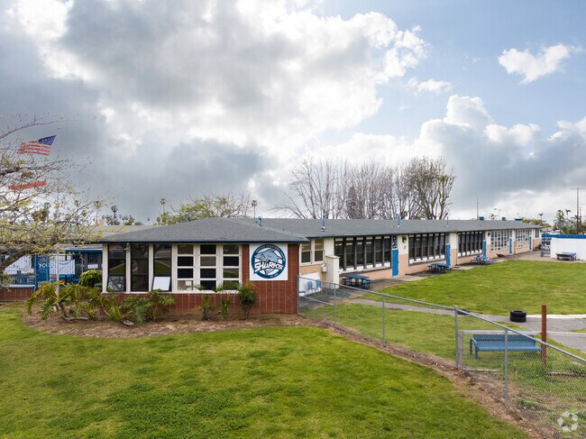 Close up Surfside Educational Academy is a great school program based in California.