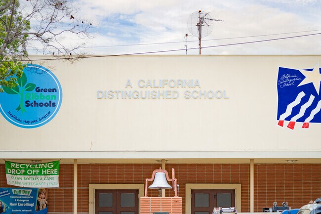 Los Cerritos Elementary School in Long Beach, California