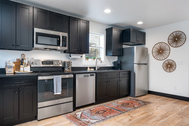 519 1st Ave E, Kalispell, MT 59901 - photo 4