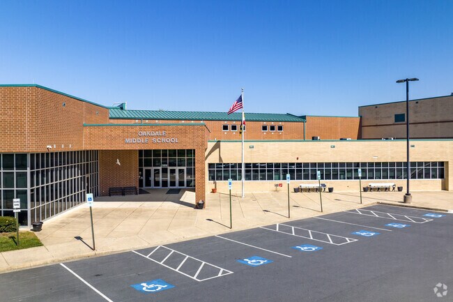 Oakdale Middle School is a highly-rated public school located in Maryland.