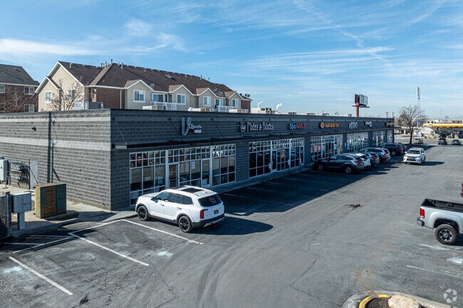 There are many retail options to serve Woods Cross.