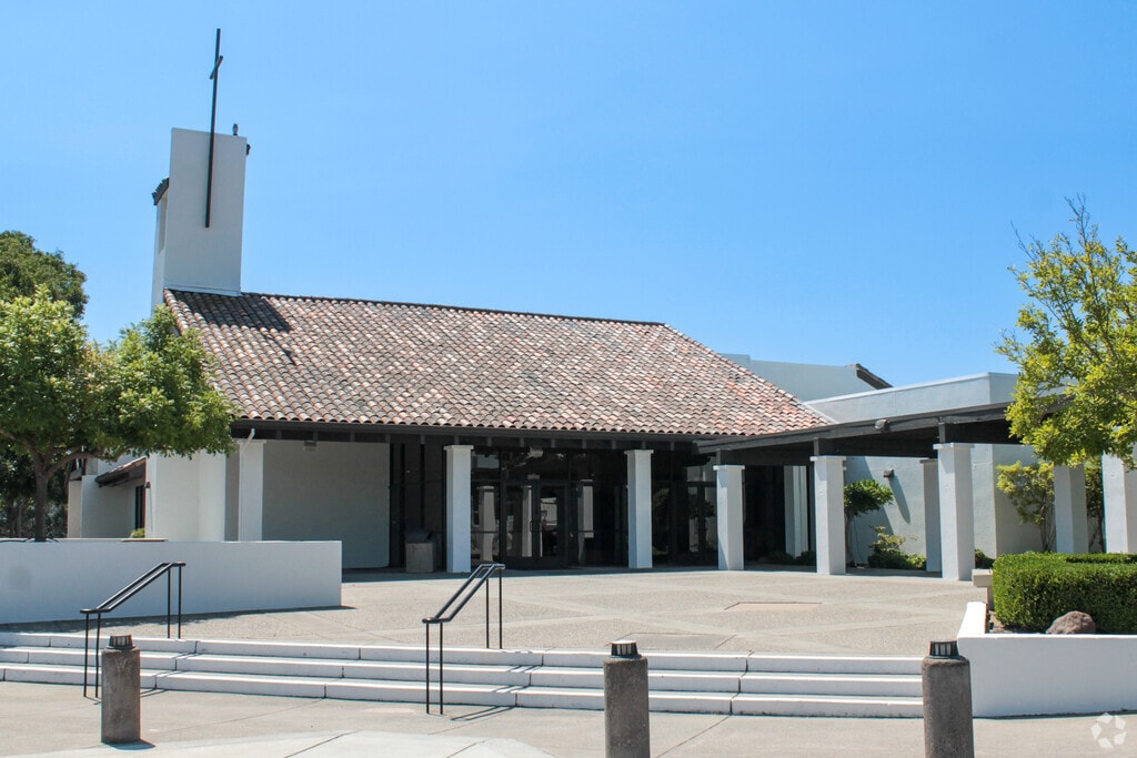 Valley Christian Middle School & High School provides education in the neighborhood 
Silvergate