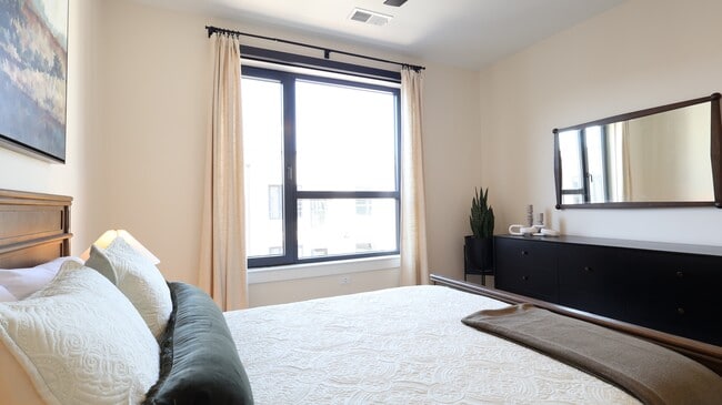 4th and Green, Winston-Salem, NC 27101 - photo 6