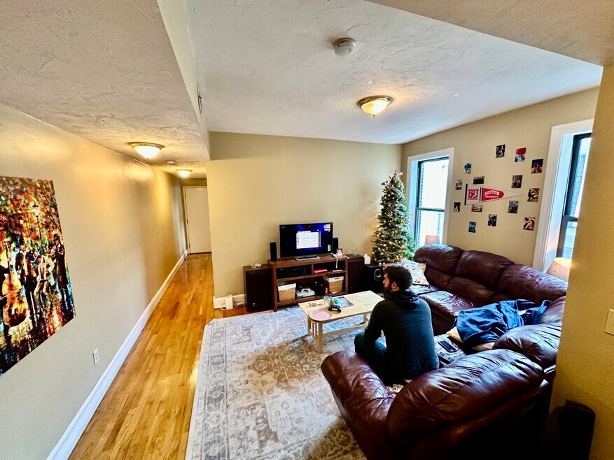 17 Highgate St unit 6, Allston, MA 02134 - photo 1