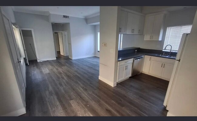 4343 Ventura Canyon Ave unit 103, Los Angeles, CA 91423 - photo 7