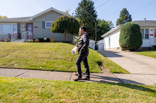 Fairmont-McClelland is known for being a walkable neighborhood.