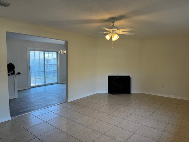 5818 Pinecrest Rd, Crestview, FL 32539 - photo 3