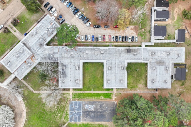With a diverse student body, Spann Elementary School thrives in Jackson.