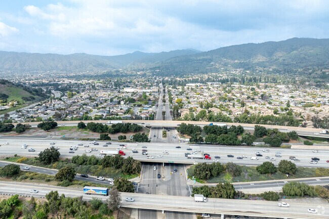 The 210 freeway gives North Glendora residents access to Los Angeles and San Diego.