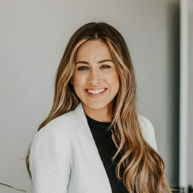 Kira Woods