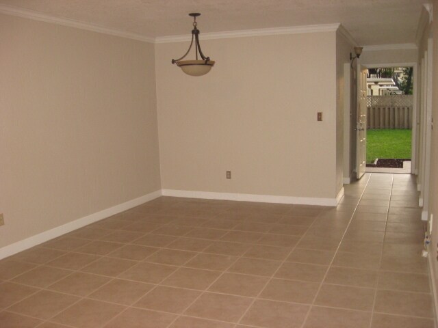 8500 SW 109th Ave unit 121, Miami, FL 33173 - photo 4