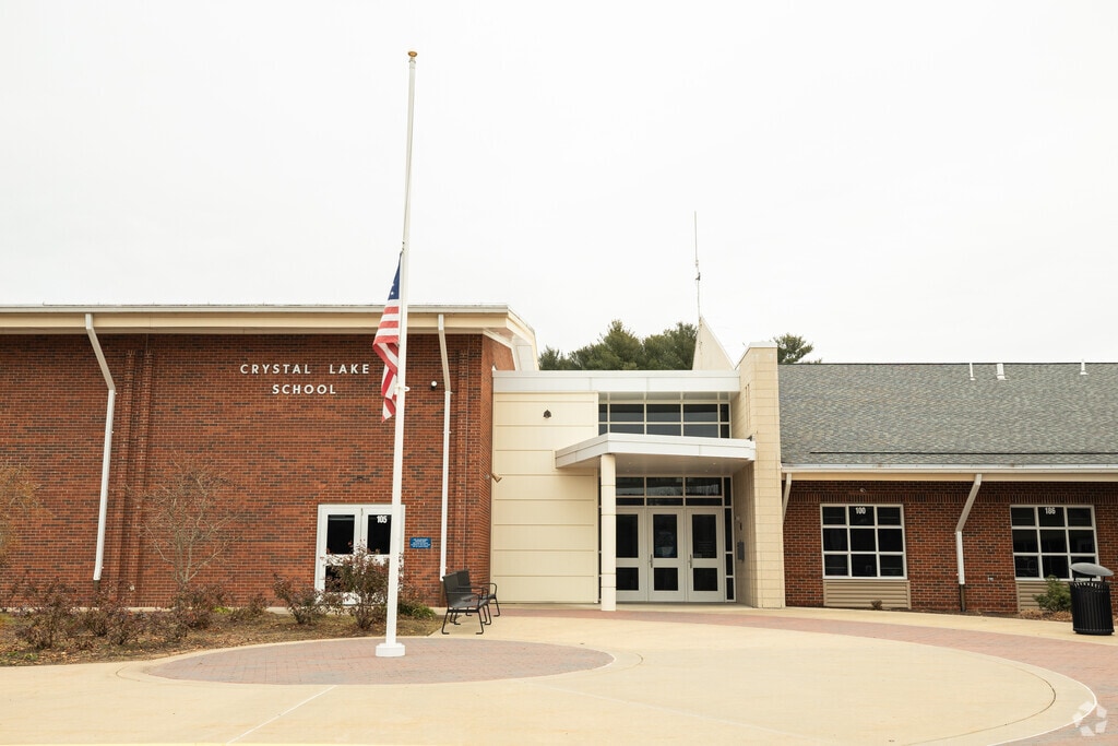 Crystal Lake School provides education in the neighborhood of
Crystal Lake.